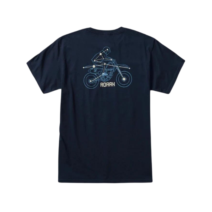 Polera color azul oscuro con diseño trasero de una constelación con forma de moto.