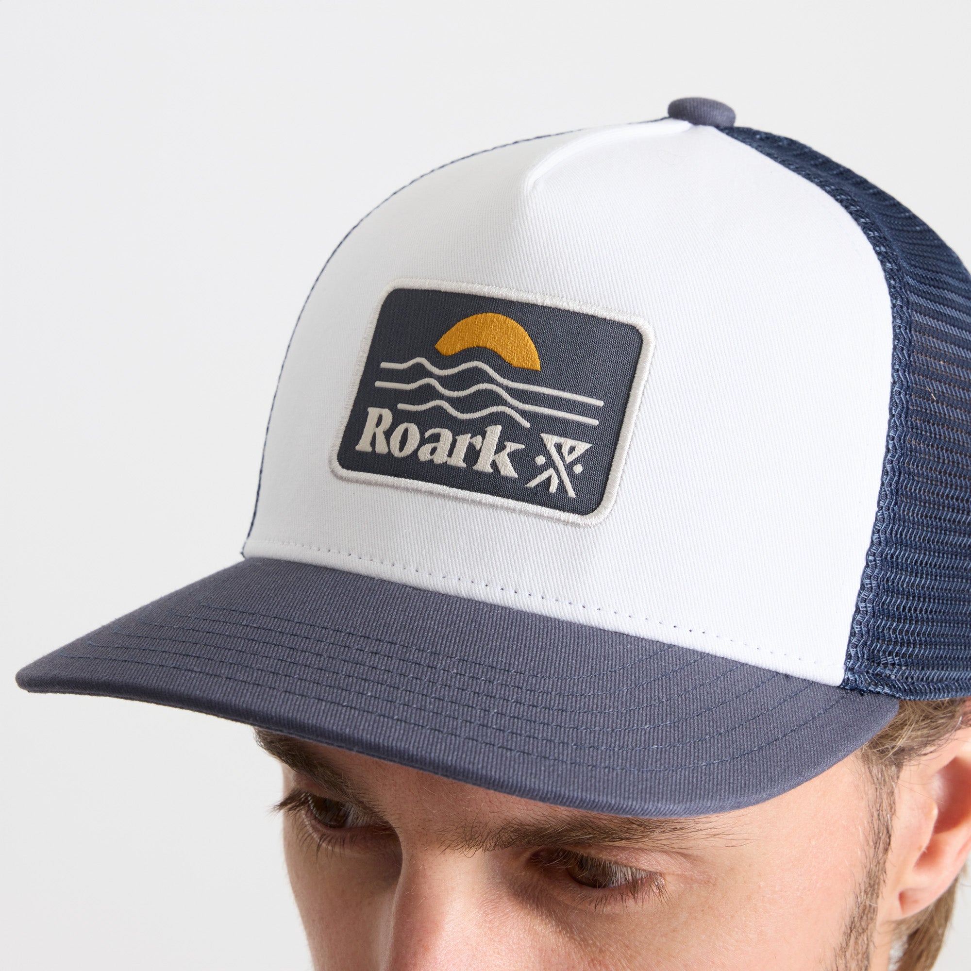 JOCKEY STATION TRUCKER WHITE/NAVY