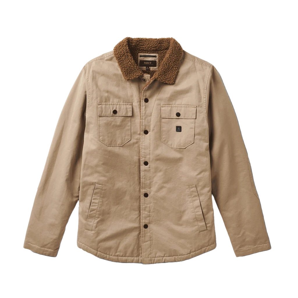 Chaqueta color arena con cuello de polar color café.