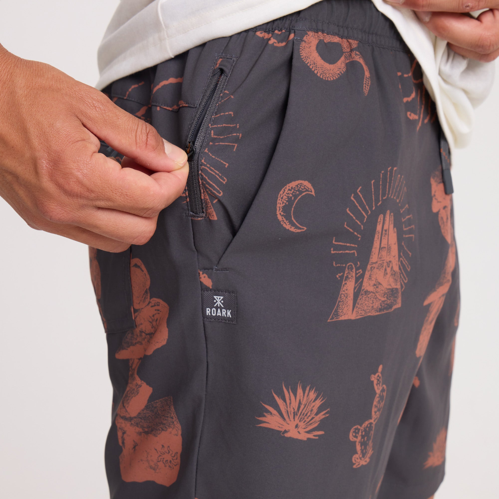 SHORT SERRANO 2.0 7" ONIX