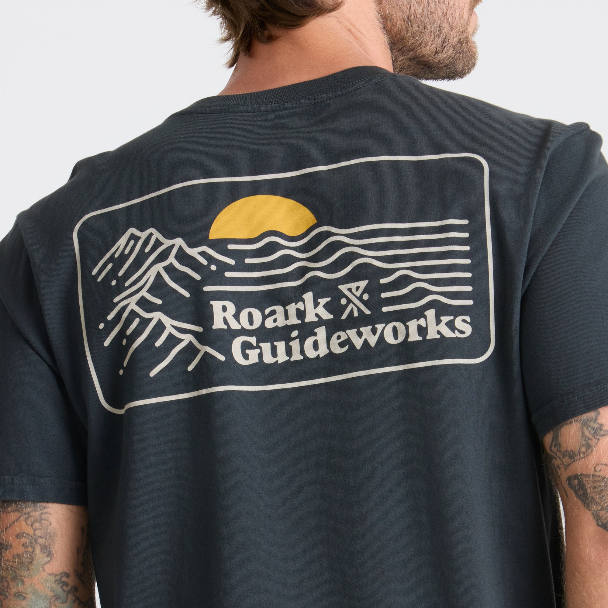 POLERA PREMIUM EARTH & SEA BLACK