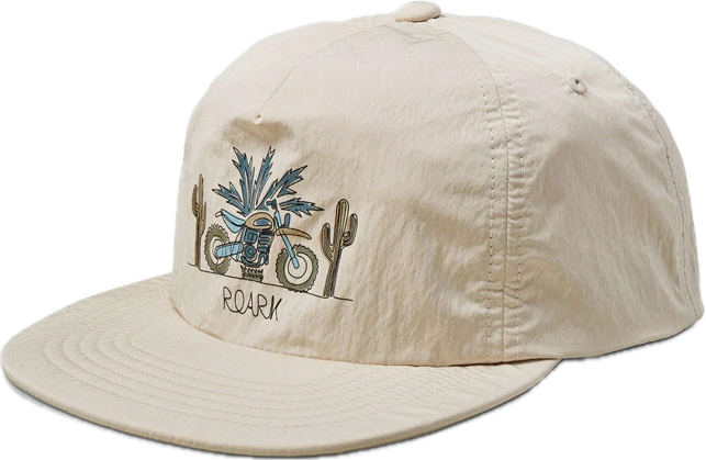 Jockey 5 panel color hueso con diseño frontal de cactus y moto.