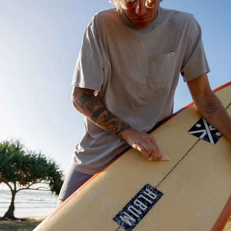 POLERA PREMIUM MADE TO FADE WASHED GREY