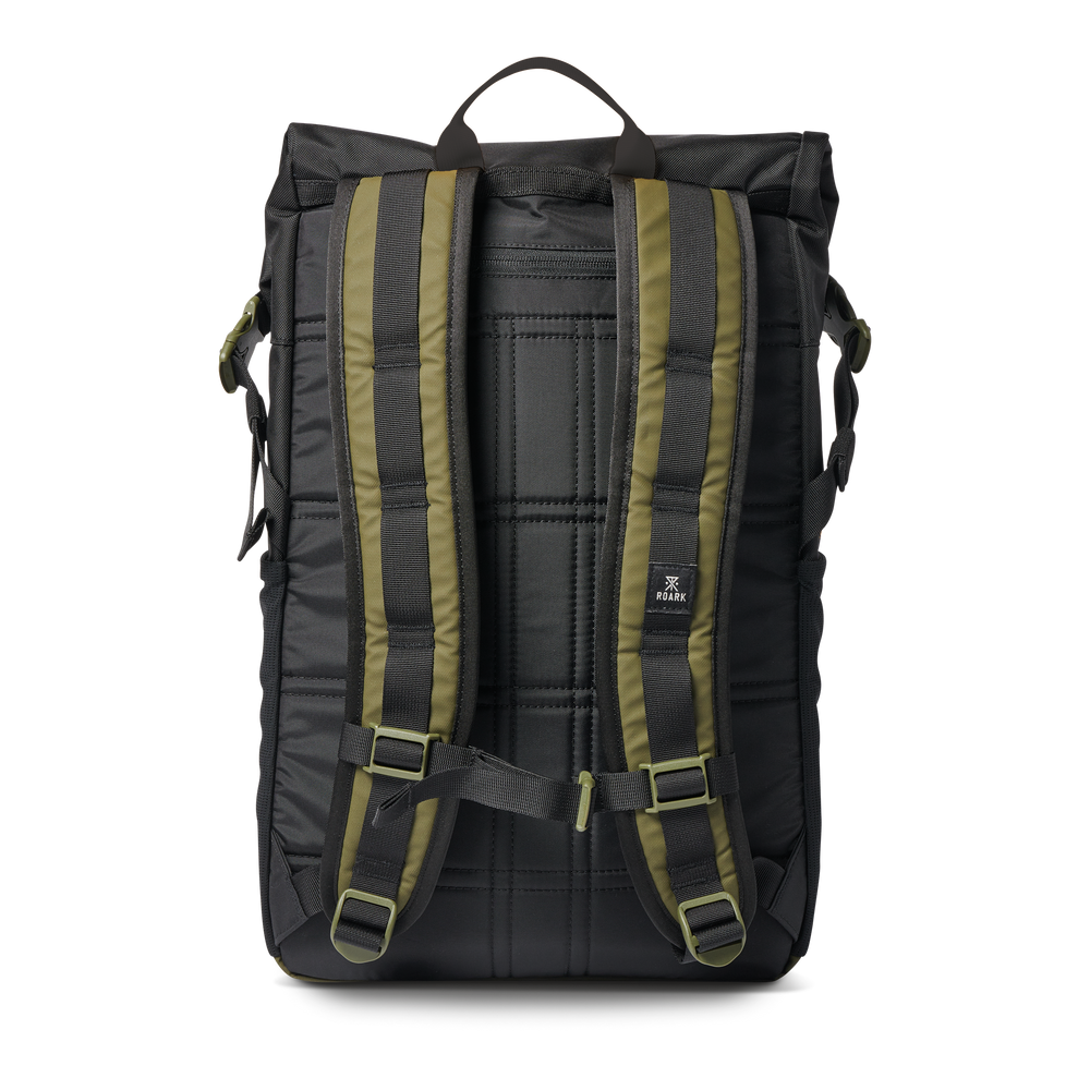 Passenger 27L 2.0 Bag - Black/Military
