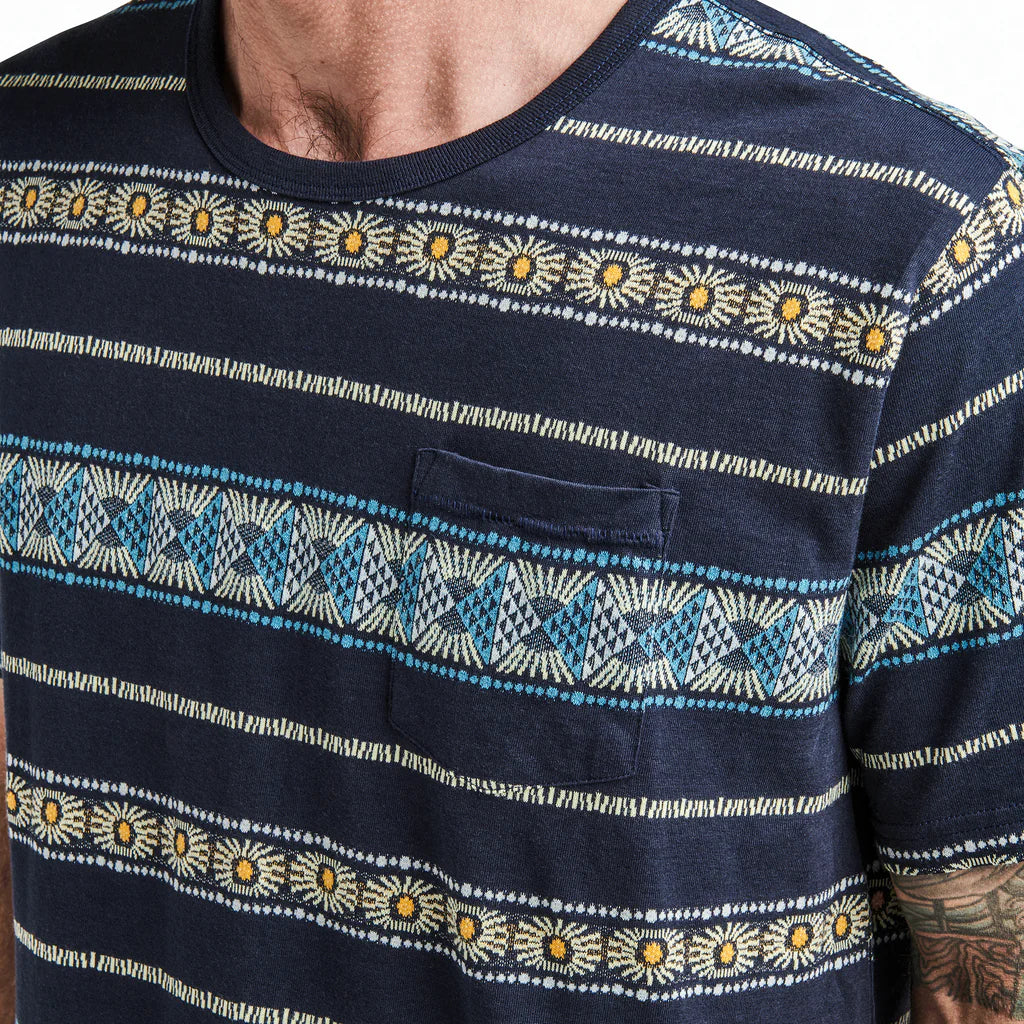 POLERA SUNBURST POCKET CREW