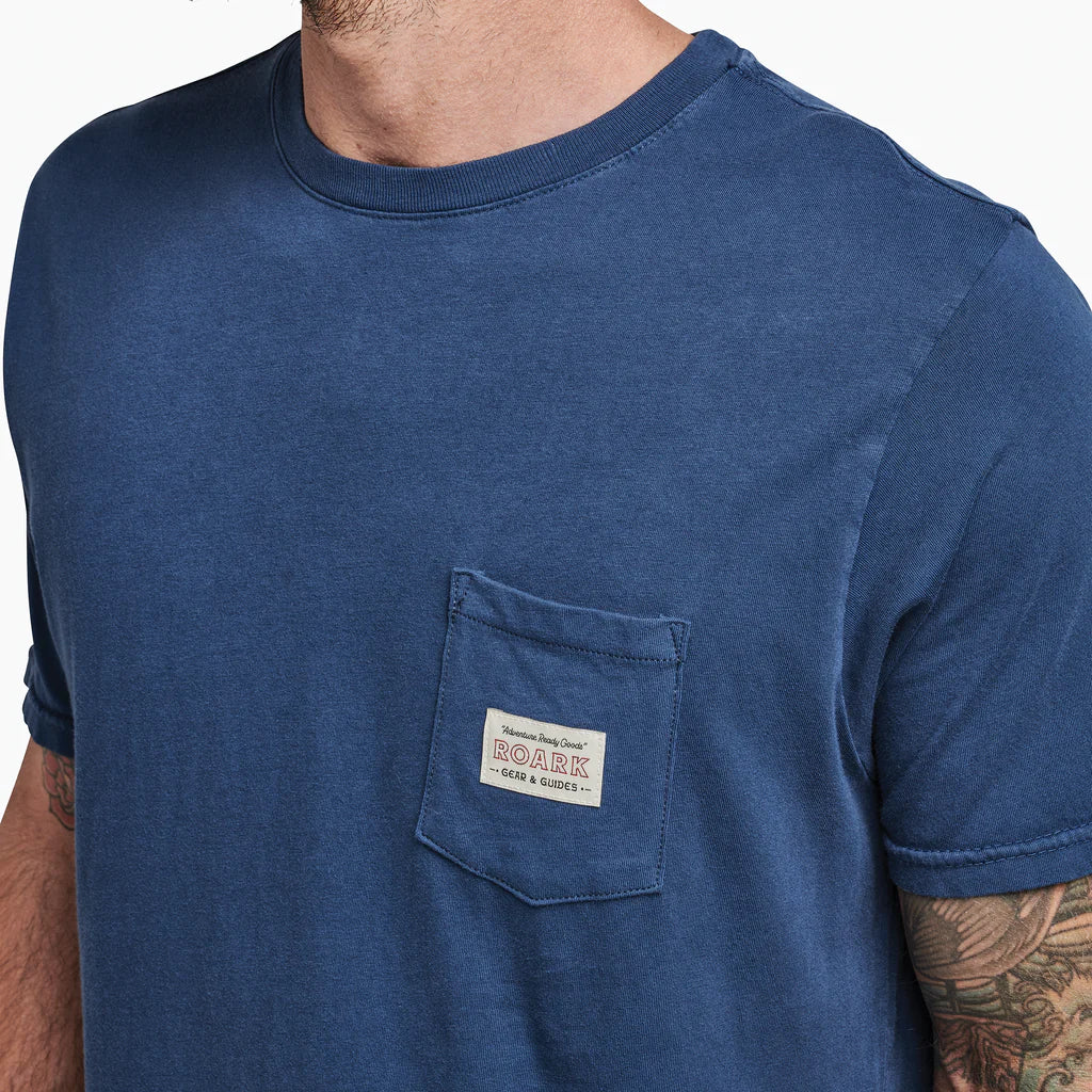 POLERA LABEL POCKET