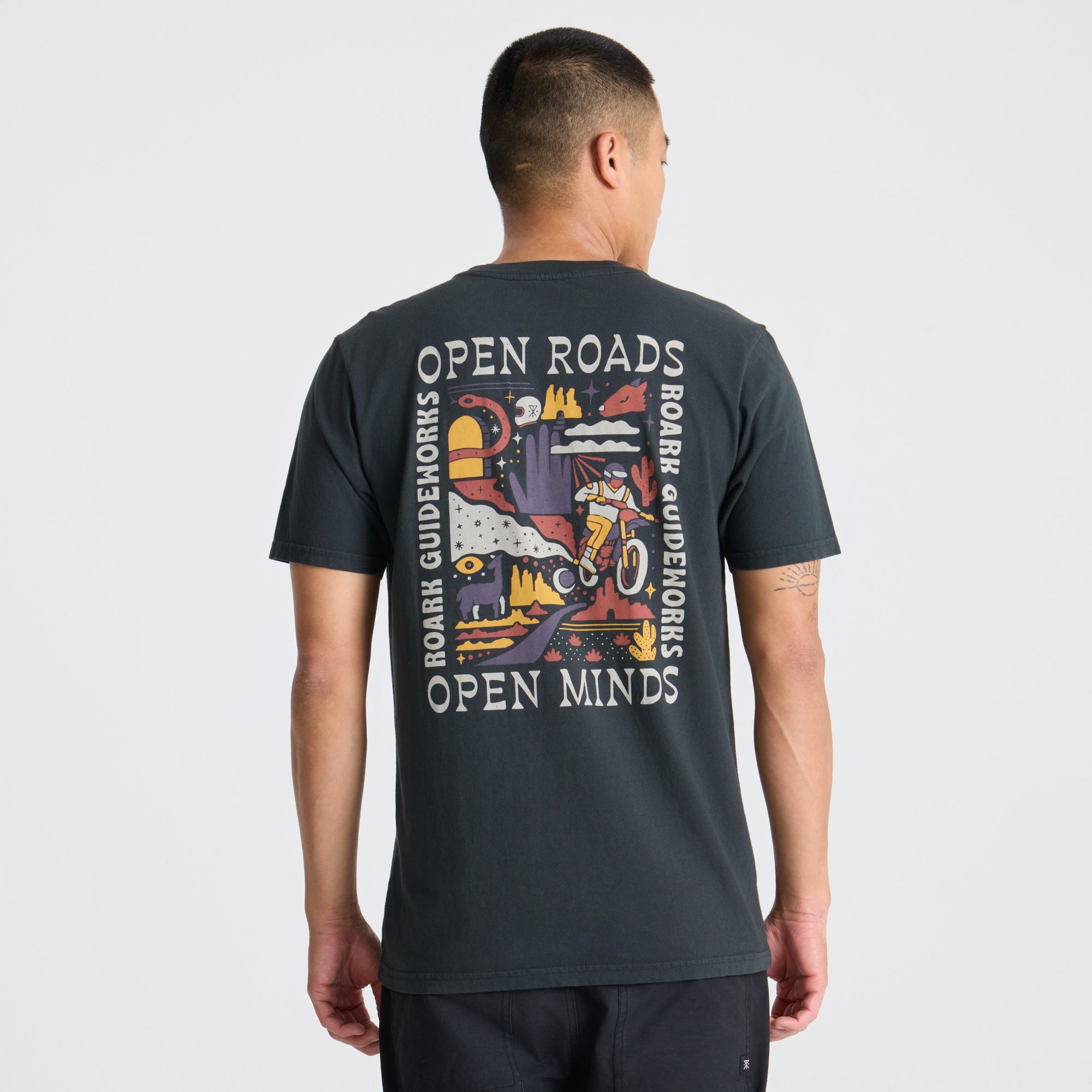 POLERA PREMIUM ATACAMA GUIDEWORKS BLACK