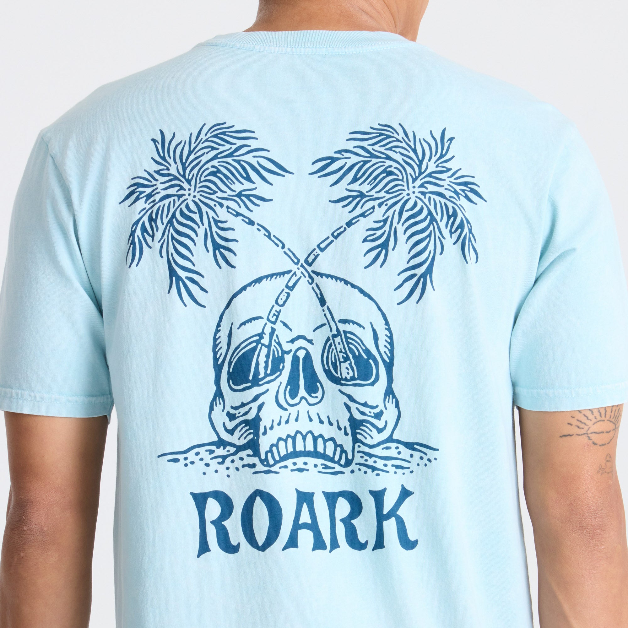 POLERA PREMIUM PERMANENT VACATION DUSTY BLUE