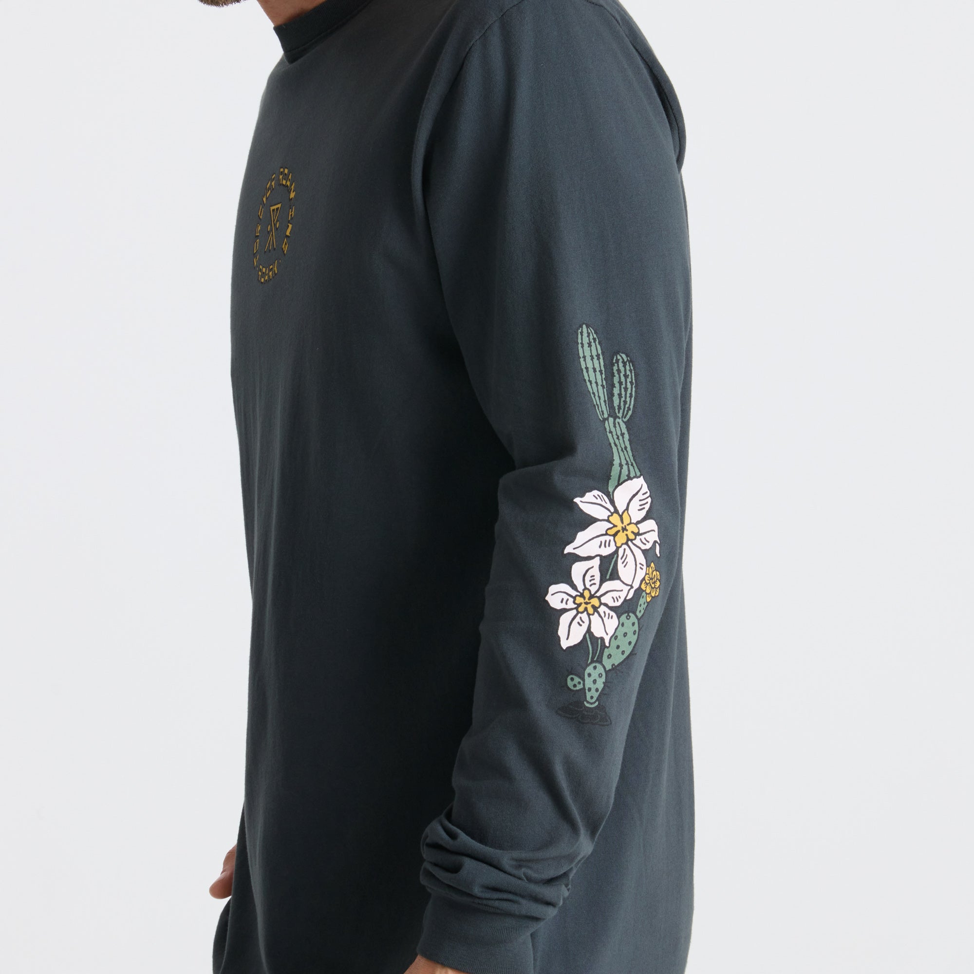 POLERA PREMIUM JAGUAR MANGA LARGA NEGRA